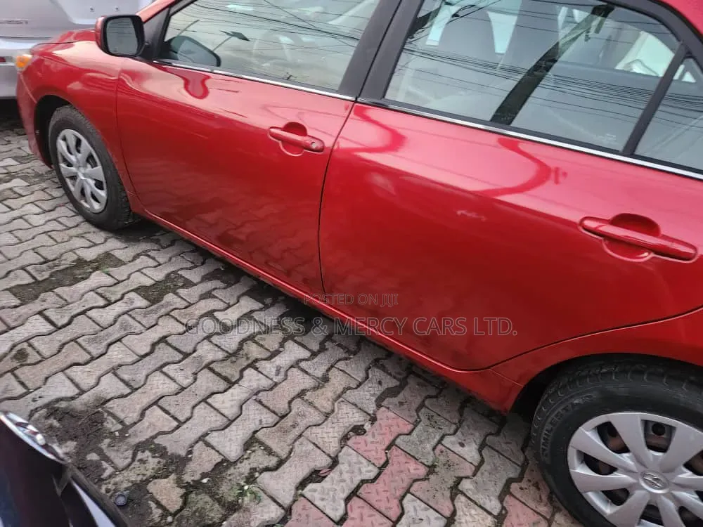 Toyota Corolla 2011 Red