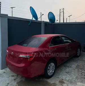 Toyota Camry 2012 Red