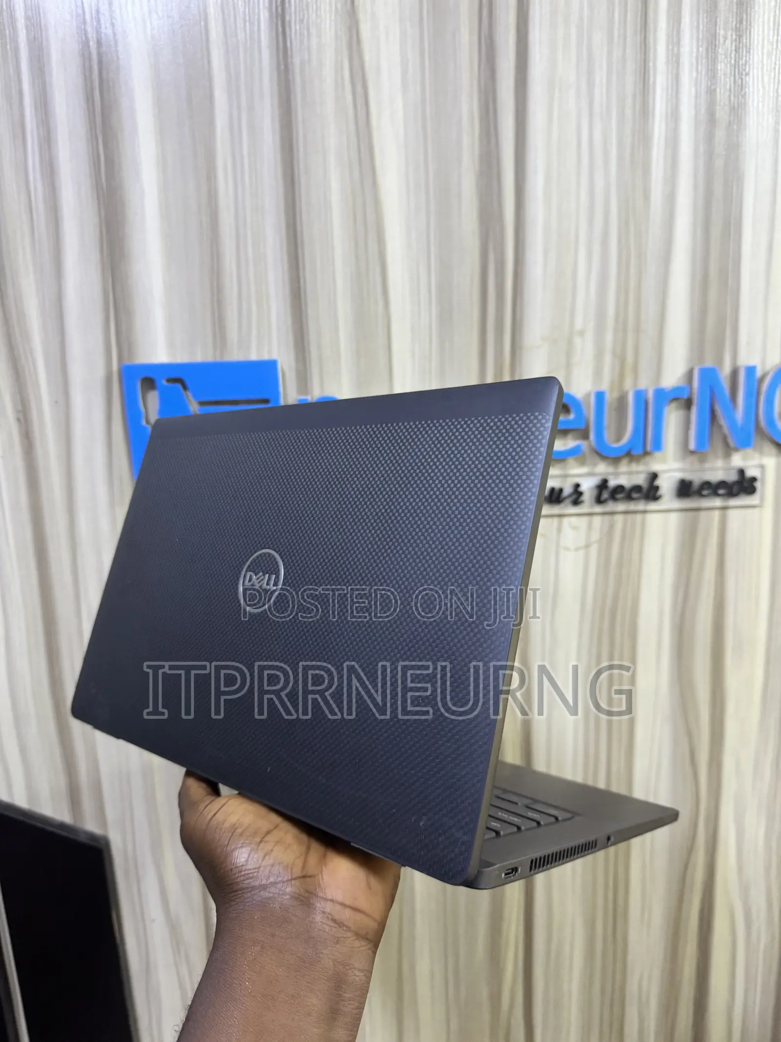 Laptop Dell Latitude 7420 32GB Intel Core i7 SSD 32GB
