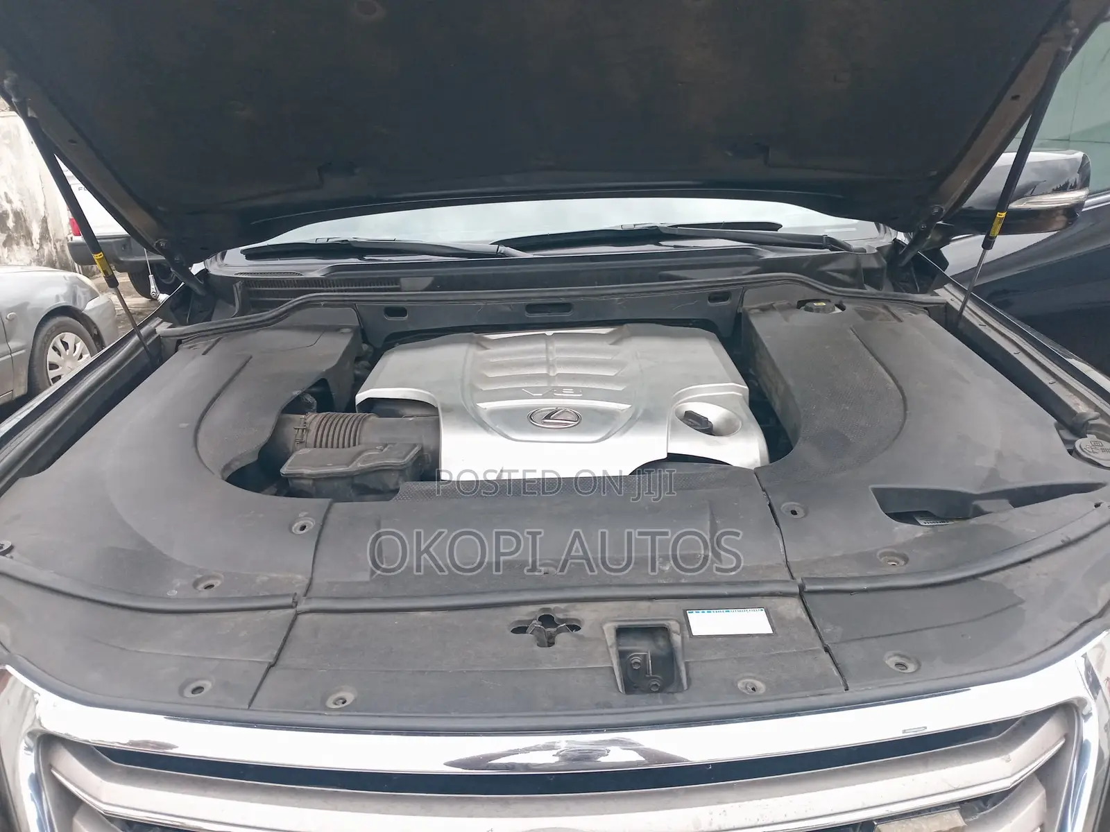 Lexus LX 570 AWD 2013 Black