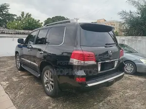 Lexus LX 570 AWD 2013 Black