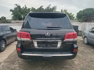 Lexus LX 570 AWD 2013 Black