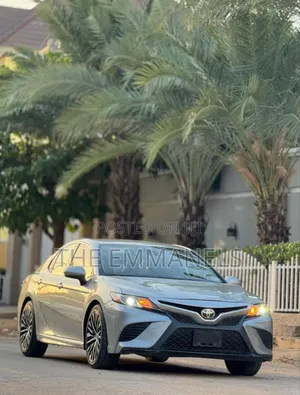 Toyota Camry 2019
