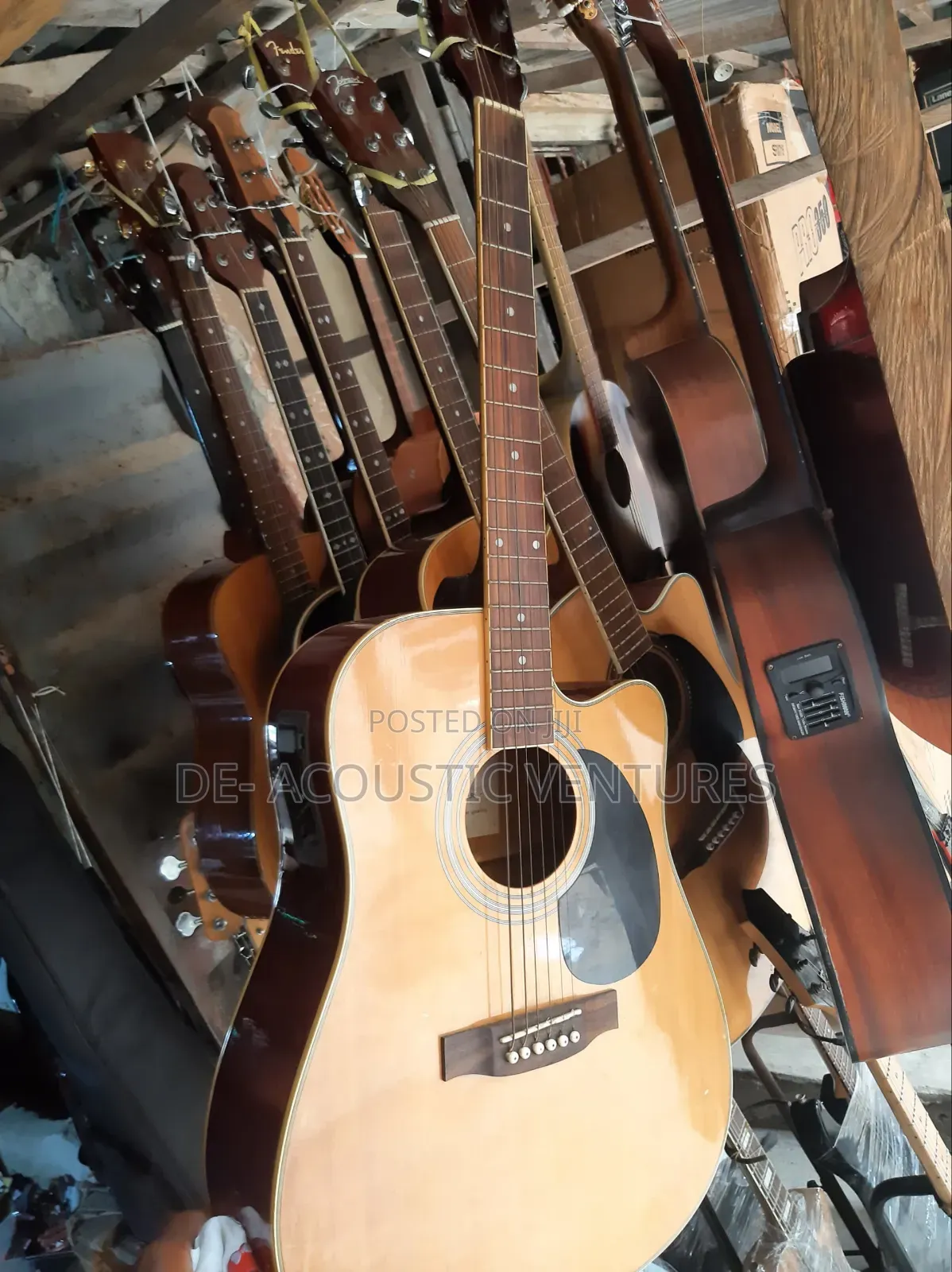 Fender Curved Semi Acoustic Guitar
