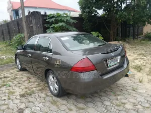 Honda Accord 2.0 Comfort Automatic 2006 Gray