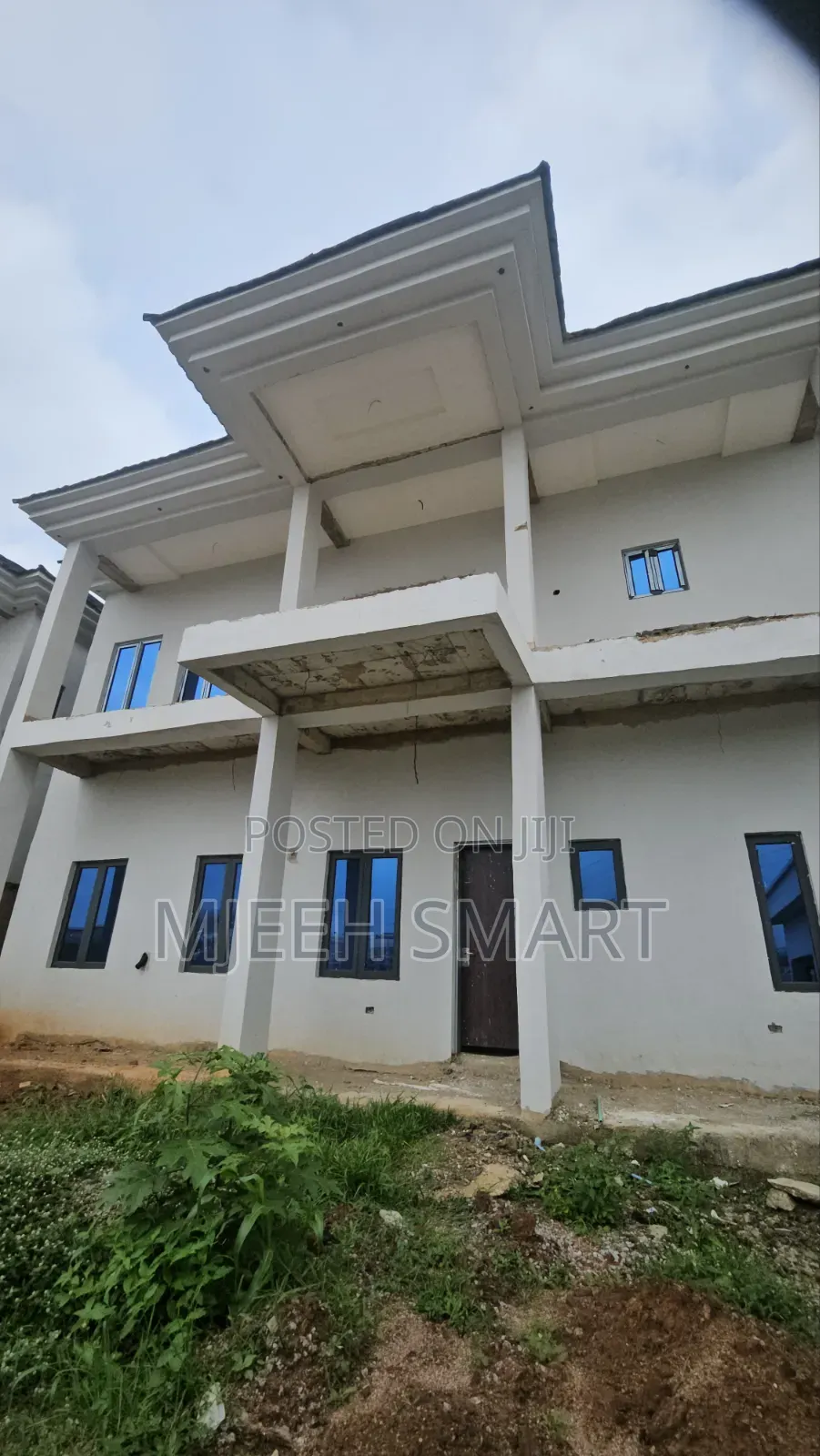 6 Bedroom Fully Detached Duplex