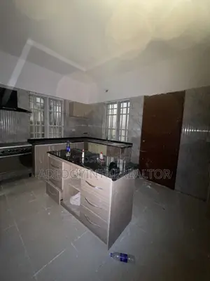 1bdrm Apartment in Cooplag Garden, Lekki Phase 2 for rent