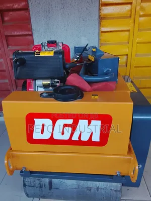 Fuel Articulated Turning Compactor Machine
