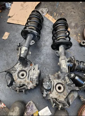 Complete Front and Back Shock Absorber Toyota Avensis 2015