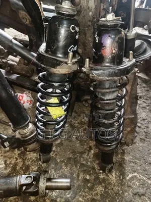 Complete Front and Back Shock Absorber Toyota Avensis 2015