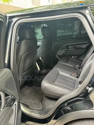 Land Rover Range Rover Vogue 2023 Black
