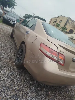 Toyota Camry 2008 Gold