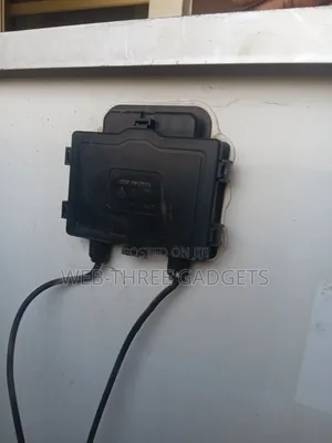 250 Watts 24volts . Monocrystaline Solar Panels.