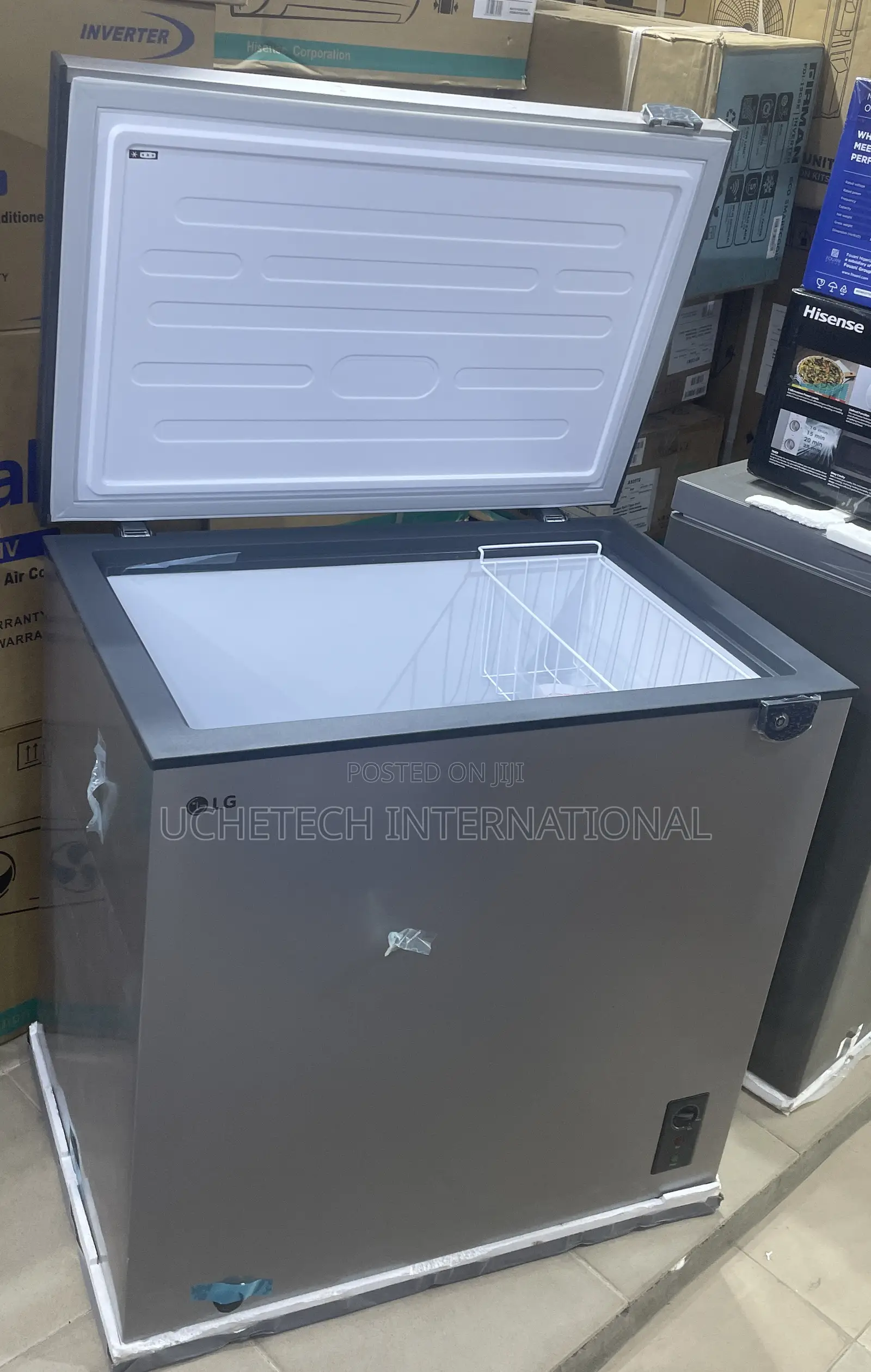 Lg Chest Freezer