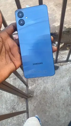 Samsung Galaxy A06 128 GB Blue