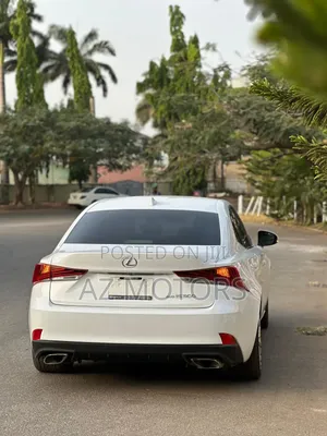 Lexus ES 2018 White