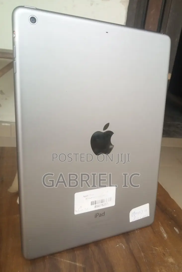 Apple iPad Air 64 GB Silver