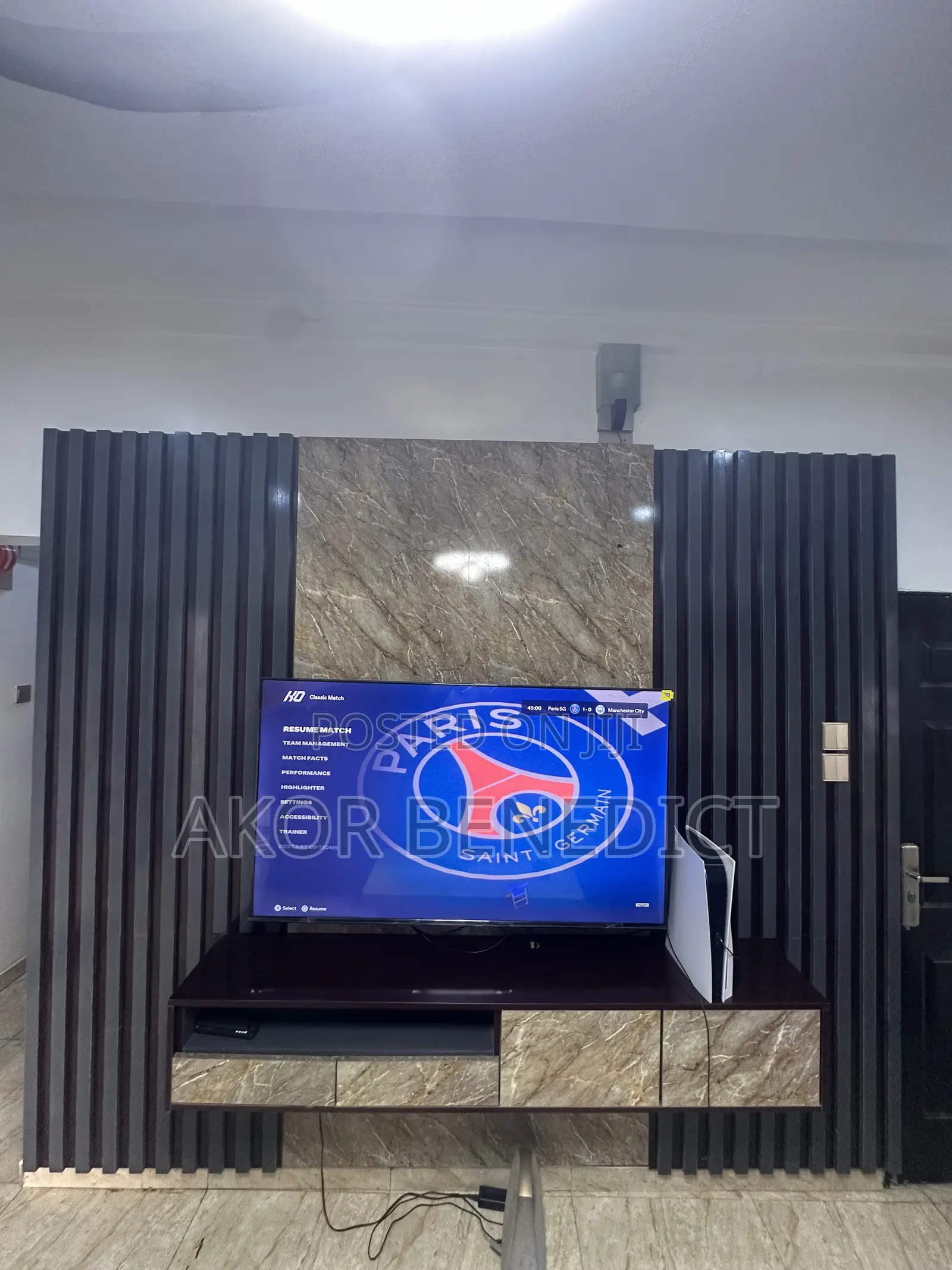 Modern Tv Wall Cladding With Marble Finish Fluted Panels