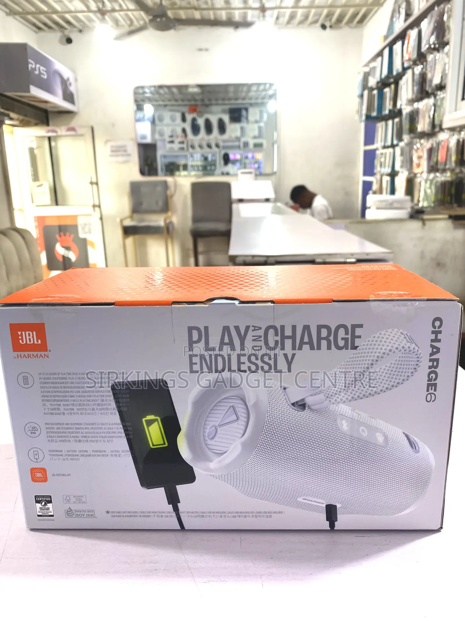 JBL Charge 6