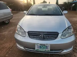 Toyota Corolla 2004 Silver
