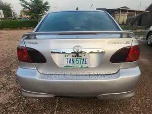 Toyota Corolla 2004 Silver