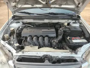 Toyota Corolla 2004 Silver