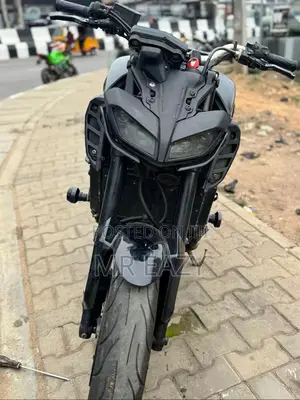 Yamaha 2020 Black