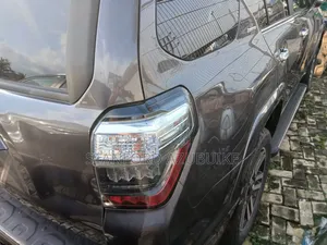 Toyota 4-Runner 2013 Gray