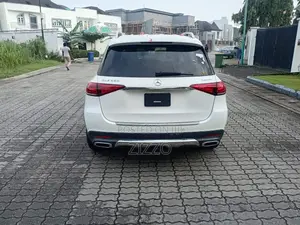 Mercedes-Benz GLE-Class 2021 White