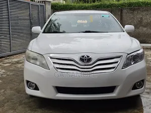 Toyota Camry 2010 White