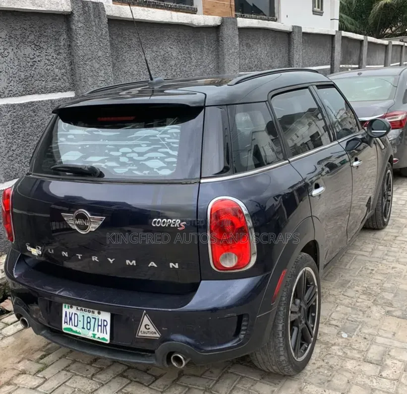 Mini Cooper 2016 Blue