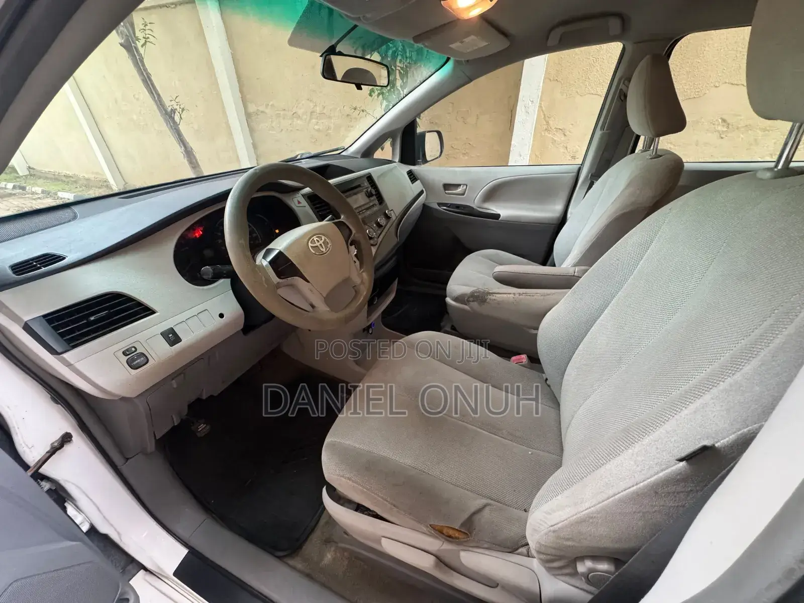Toyota Sienna 2013 White