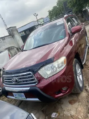 Toyota Highlander 2008 Red