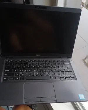 Laptop Dell Latitude 5300 8GB Intel Core i5 SSD 256GB