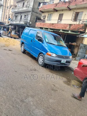 Toyota HiAce 2002