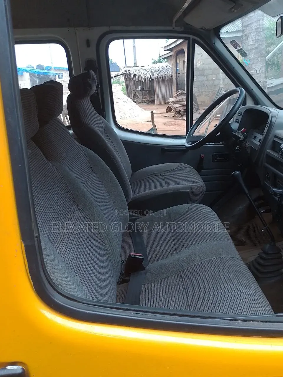 Ford Transit 2005 Orange