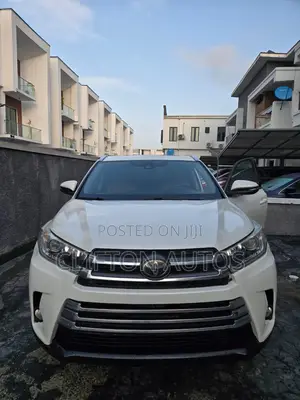 Toyota Highlander Limited 4x4 V6 (3.5L 6cyl 8A) 2018 White