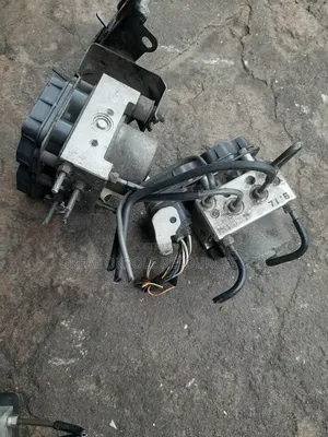 Toyota Abs Sienna 2005