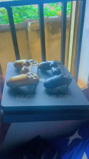 Ps4 Console