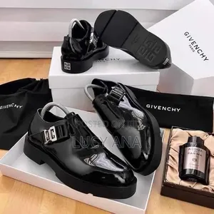 Footwear Unisex