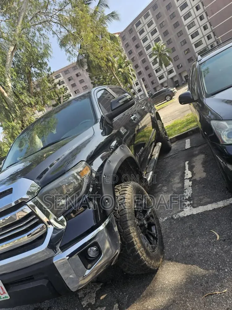 Toyota Tundra 2008 Black
