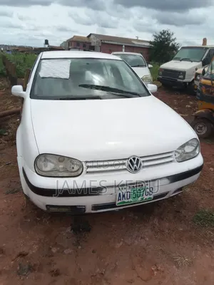 Volkswagen Golf 2005 White