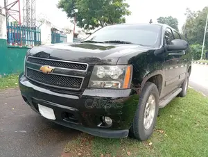 Chevrolet Suburban 2013 Black