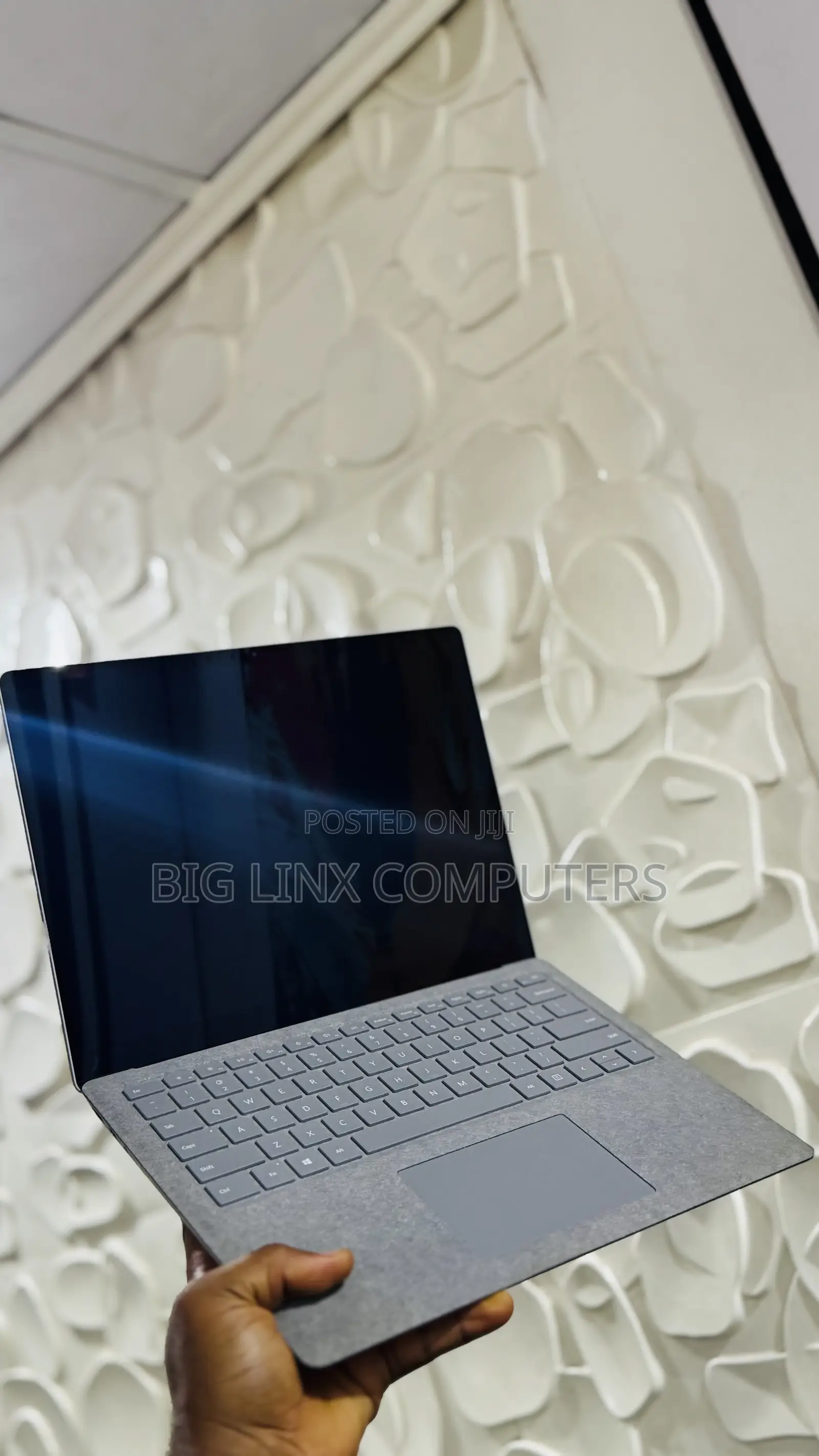 New Laptop Microsoft Surface Laptop 16GB Intel Core i7 SSD 512GB