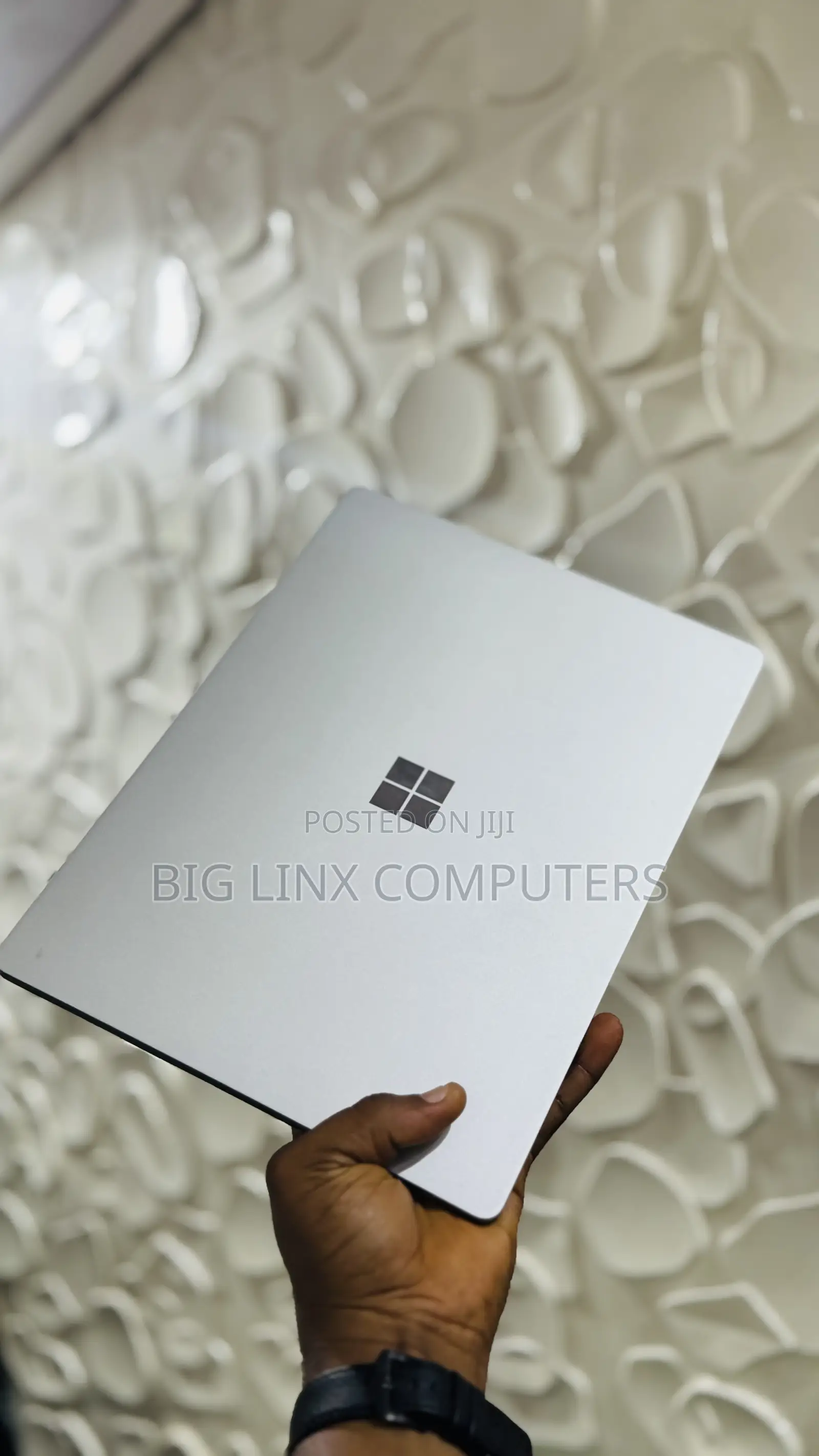 New Laptop Microsoft Surface Laptop 16GB Intel Core i7 SSD 512GB
