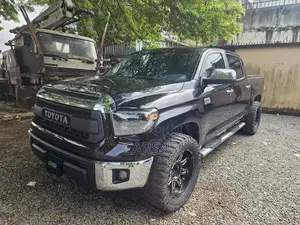 Toyota Tundra 2014 Black