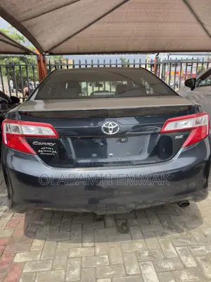 Toyota Camry SE 4dr Sedan (2.5L 4cyl 6A) 2014 Black