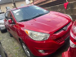 Hyundai Tucson 2013 Red