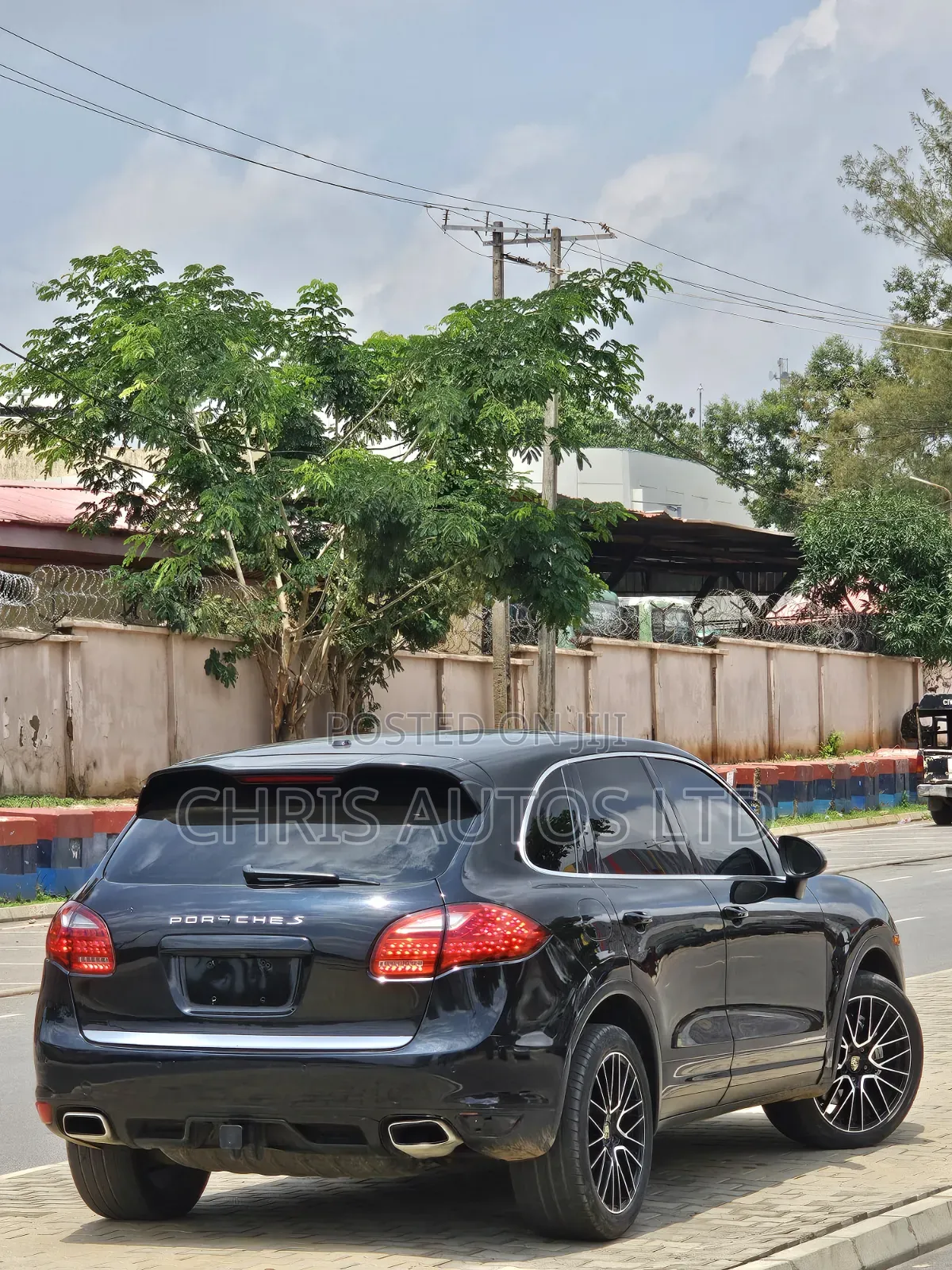 Porsche Cayenne 2012 Black