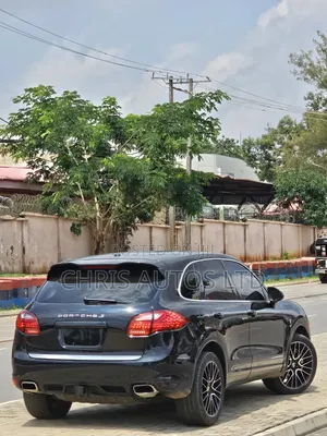 Porsche Cayenne 2012 Black